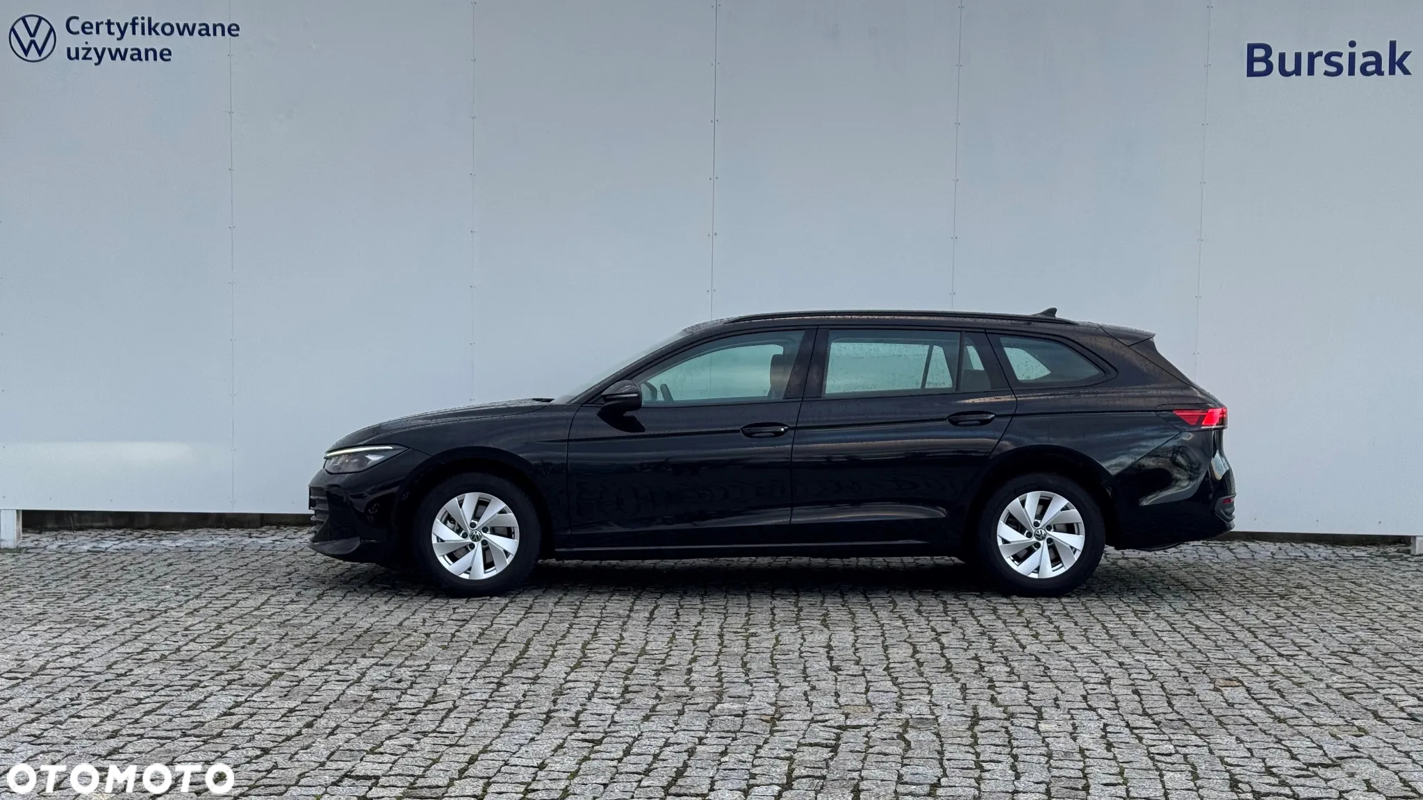 Volkswagen Passat - 4