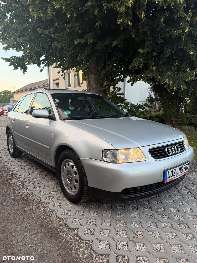Audi A3 Sportback - 3
