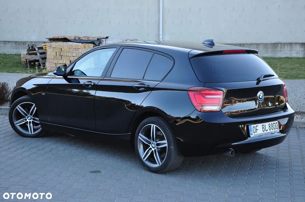 BMW Seria 1 120d Sport-Aut Sport Line - 17