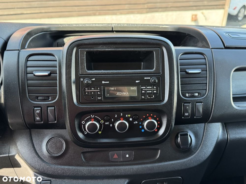 Renault TRAFIC - 26