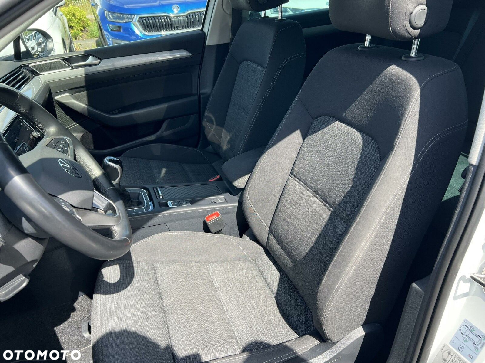 Volkswagen Passat - 18