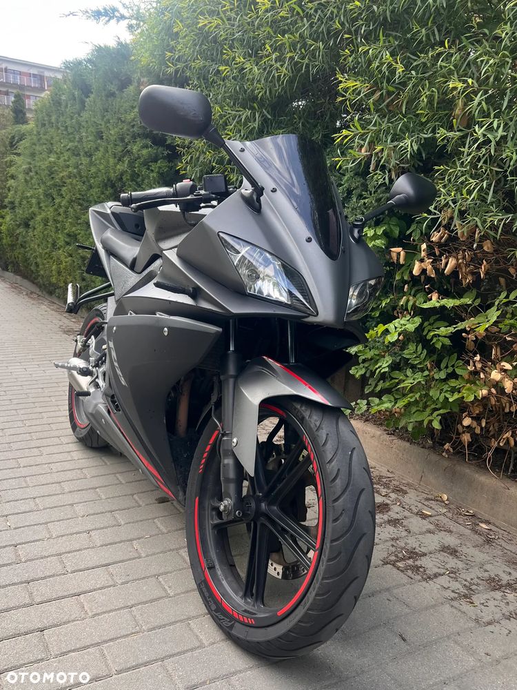 Yamaha YZF - 2