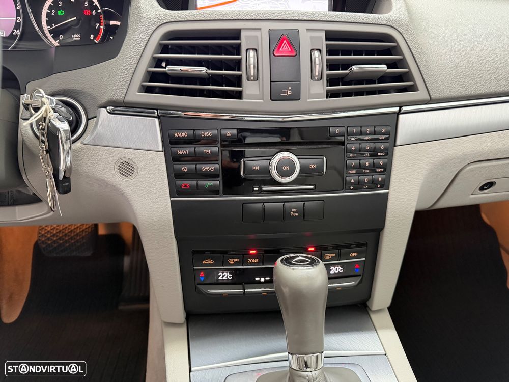 Mercedes-Benz E 200 CGi Elegance BlueEfficiency Auto - 17