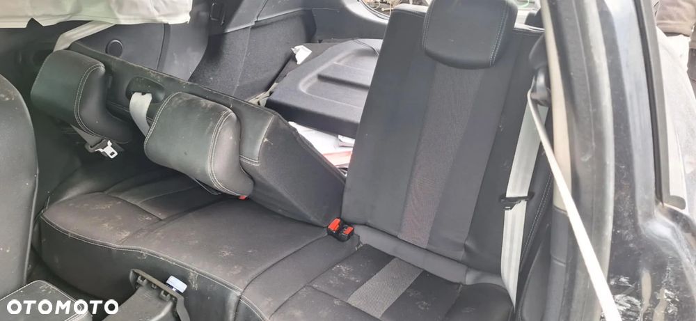 Renault MEGANE III 1,4 TCE 130KM pompa wspomagania - 9