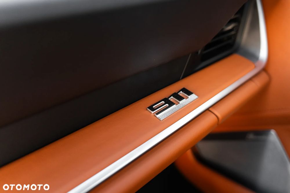 Porsche 911 Turbo - 35