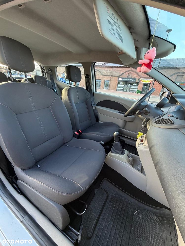Renault Twingo 1.5 dCi Authentique - 3