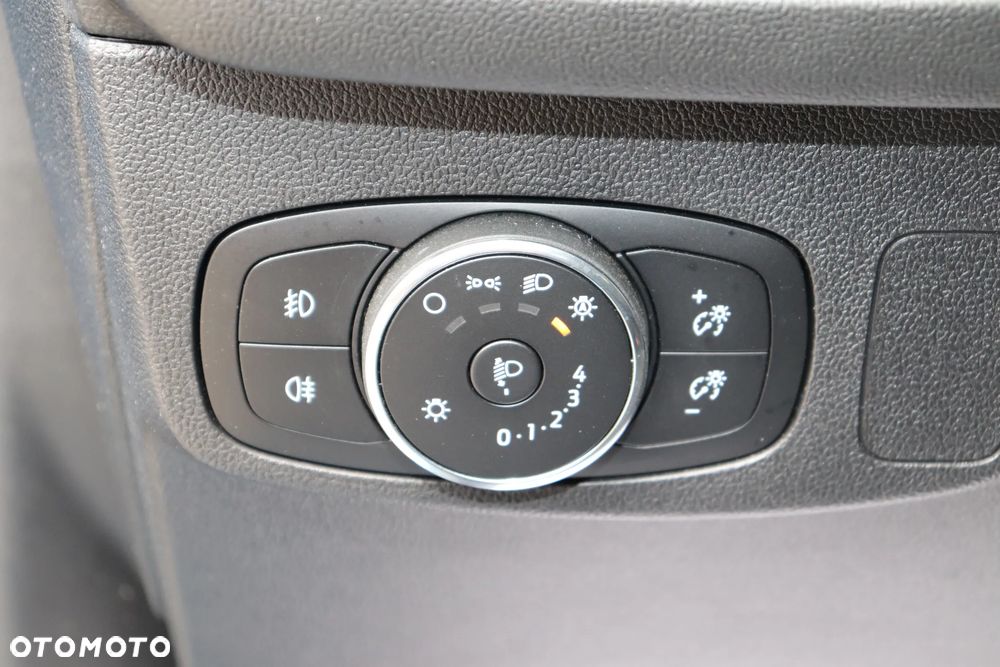 Ford Focus 1.5 EcoBlue Start-Stopp-System TITANIUM STYLE - 36