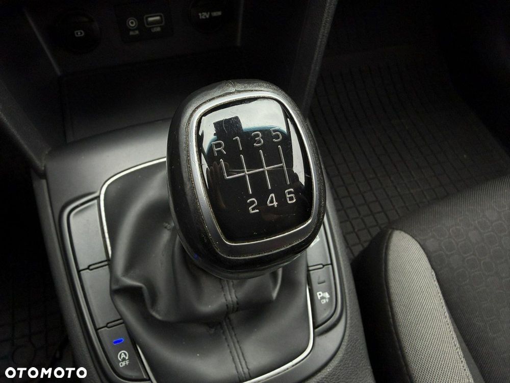 Hyundai Kona 1.6 CRDi Trend - 25