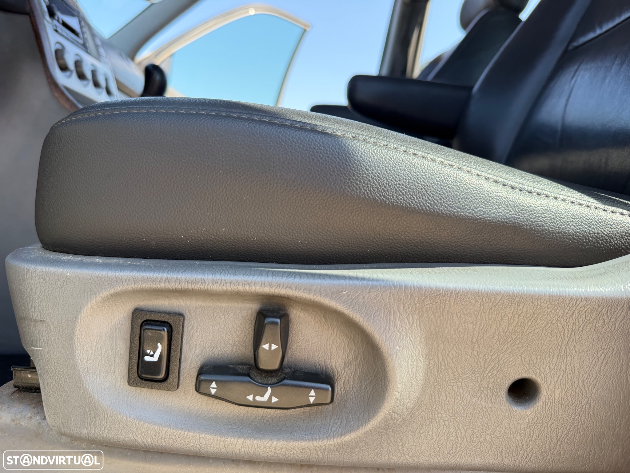 Kia Carnival 2.9 CRDi EX Top - 8