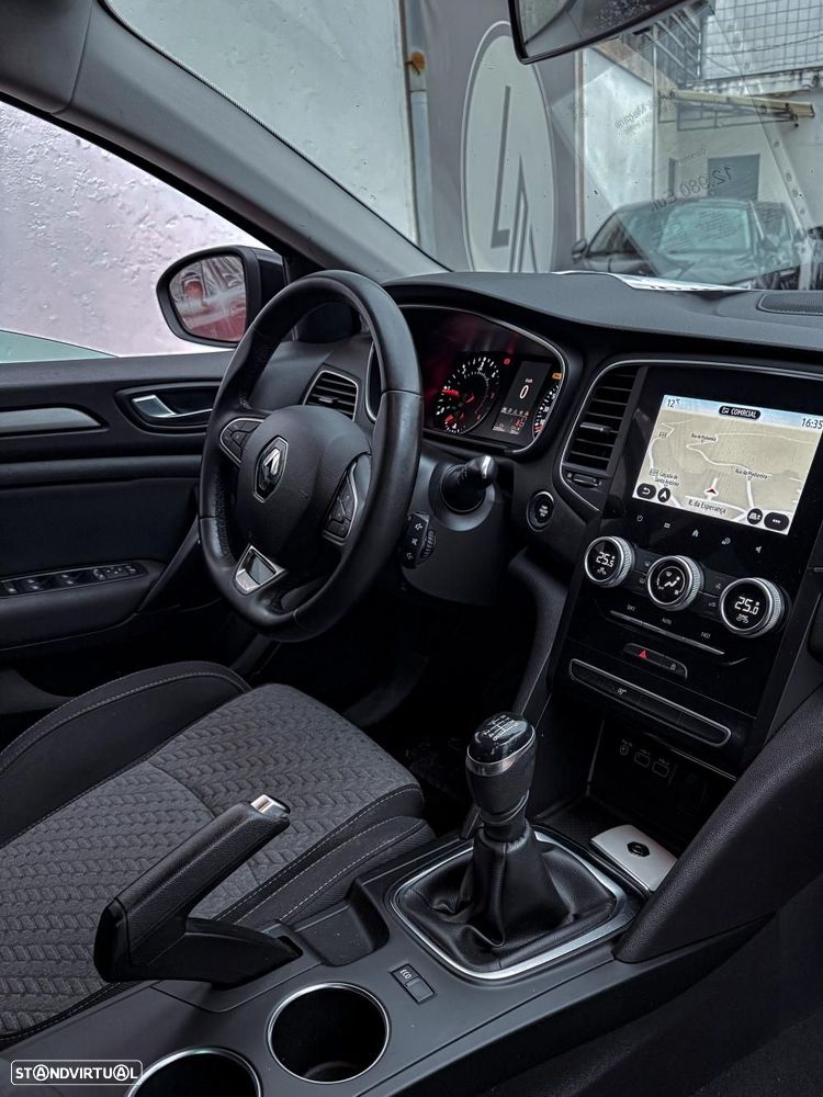 Renault Mégane 1.5 Blue dCi Limited - 6