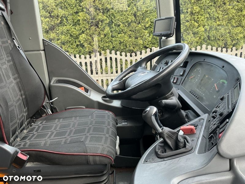 Mercedes-Benz TOURISMO - 7