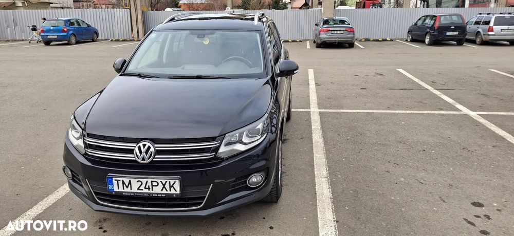 Volkswagen Tiguan - 1