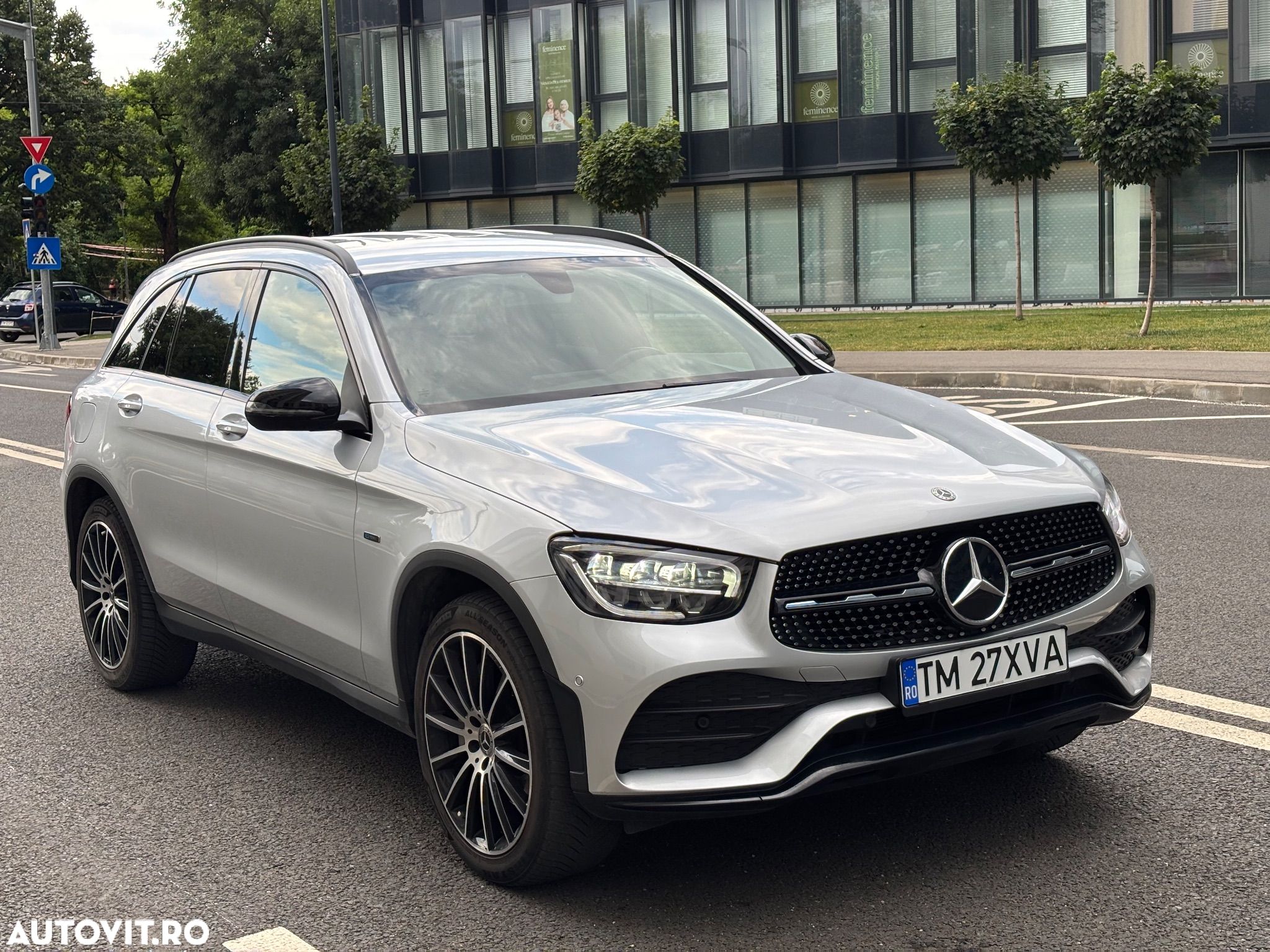 Mercedes-Benz GLC 300 e 4MATIC - 1