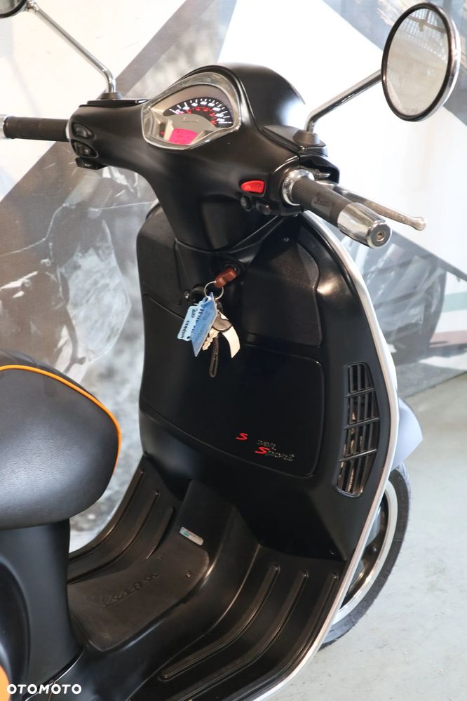 Piaggio Vespa - 5