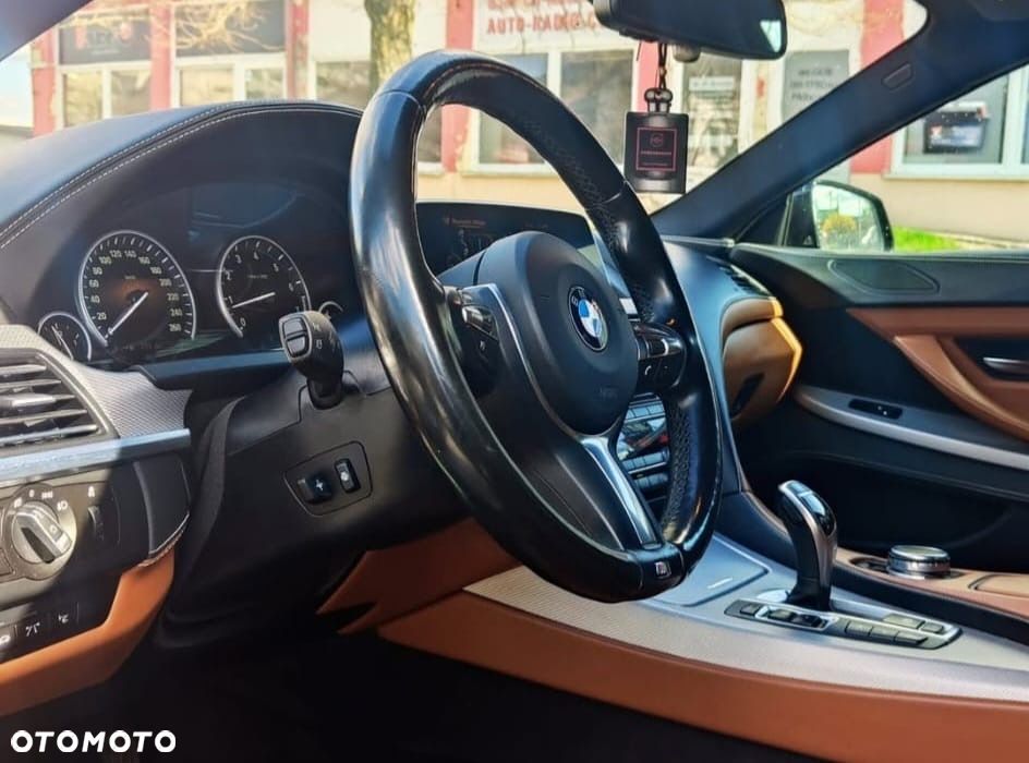 BMW Seria 6 650i - 6