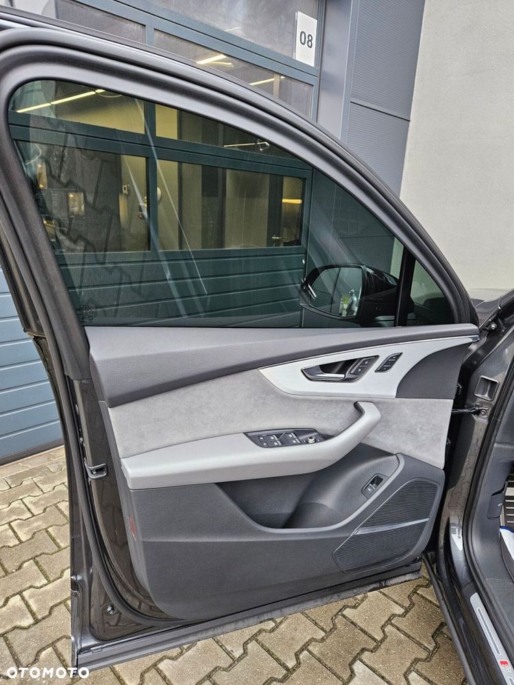 Audi Q7 - 4