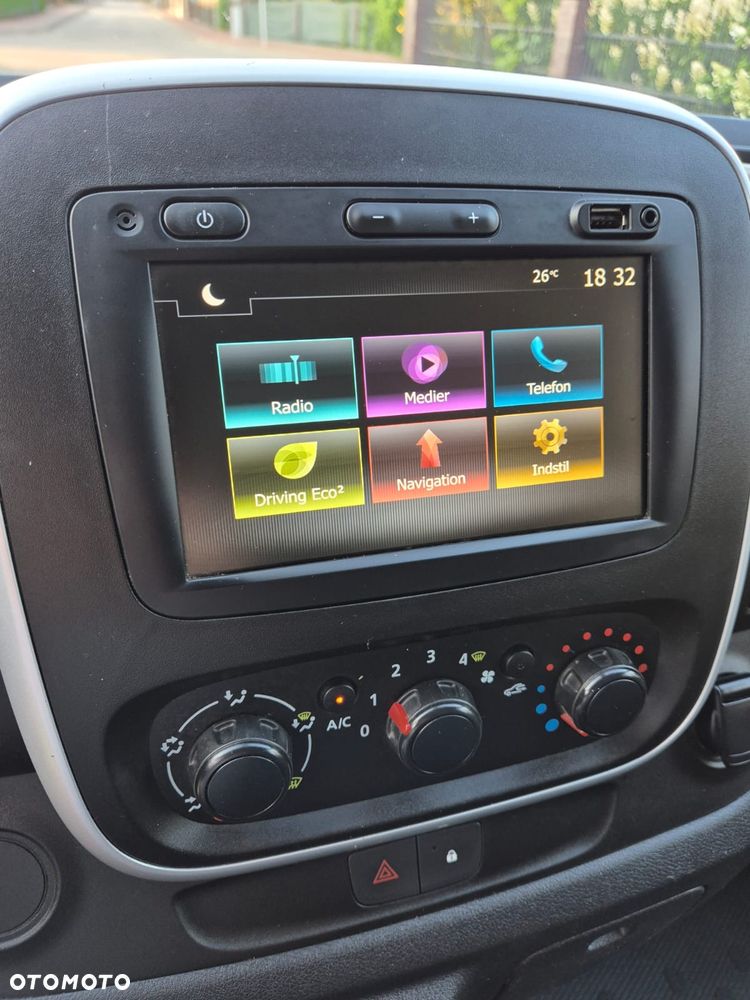 Renault Trafic 2019r Long 2xDrzwi Navi Super Stan - 19