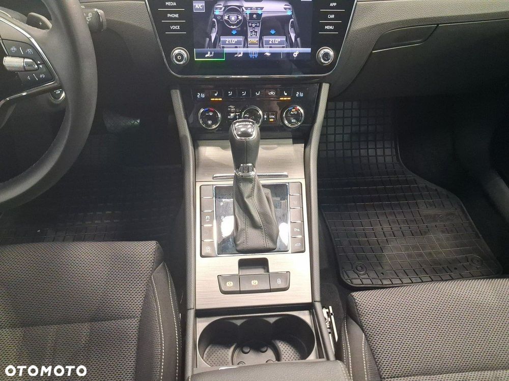 Skoda Superb - 23
