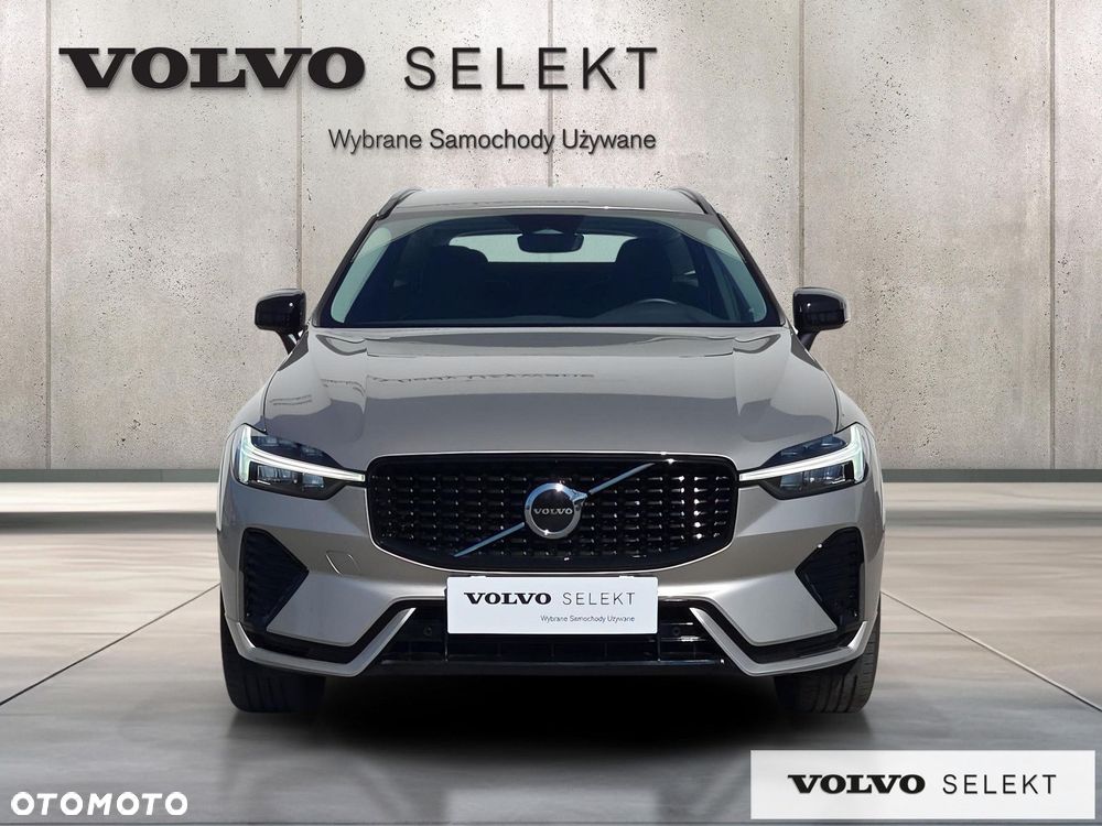 Volvo XC 60 B5 B AWD Plus Dark - 9