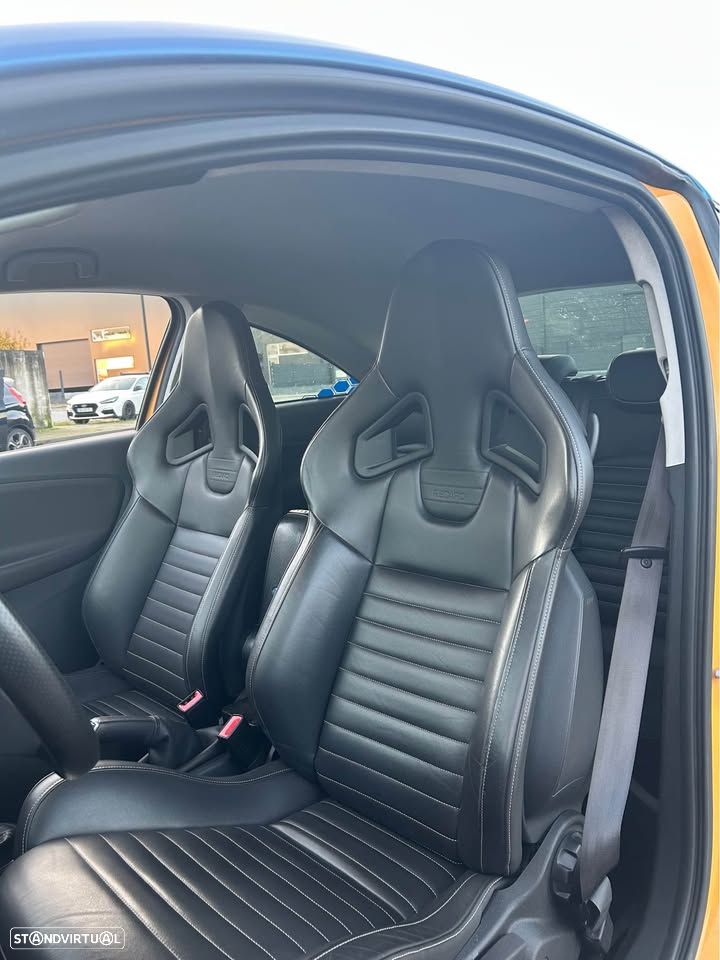 Opel Corsa 1.4 Turbo S&S GSi - 4