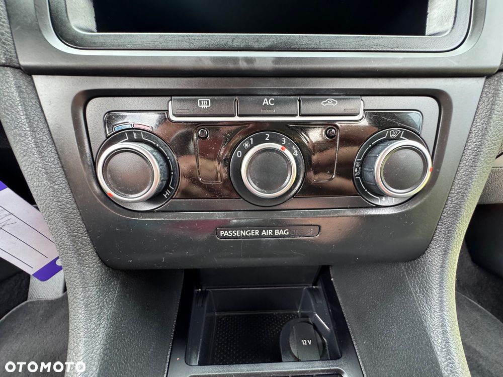 Volkswagen Golf - 14