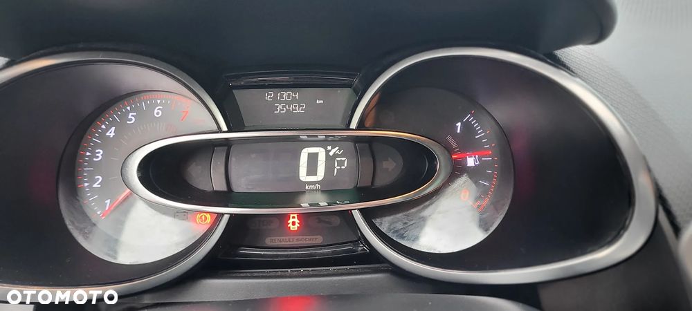 Renault Clio - 29