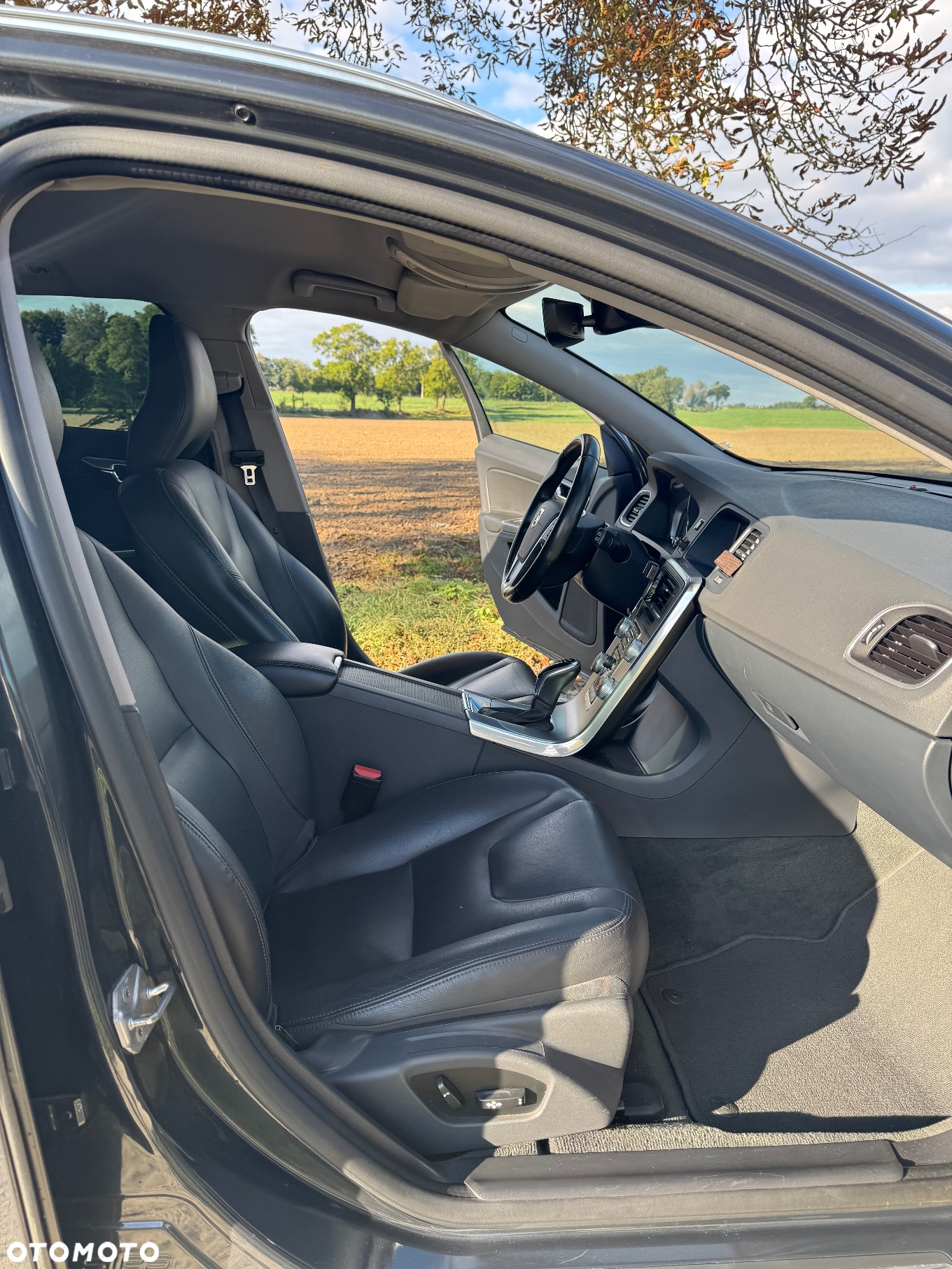 Volvo V60 Cross Country D4 AWD Summum - 14