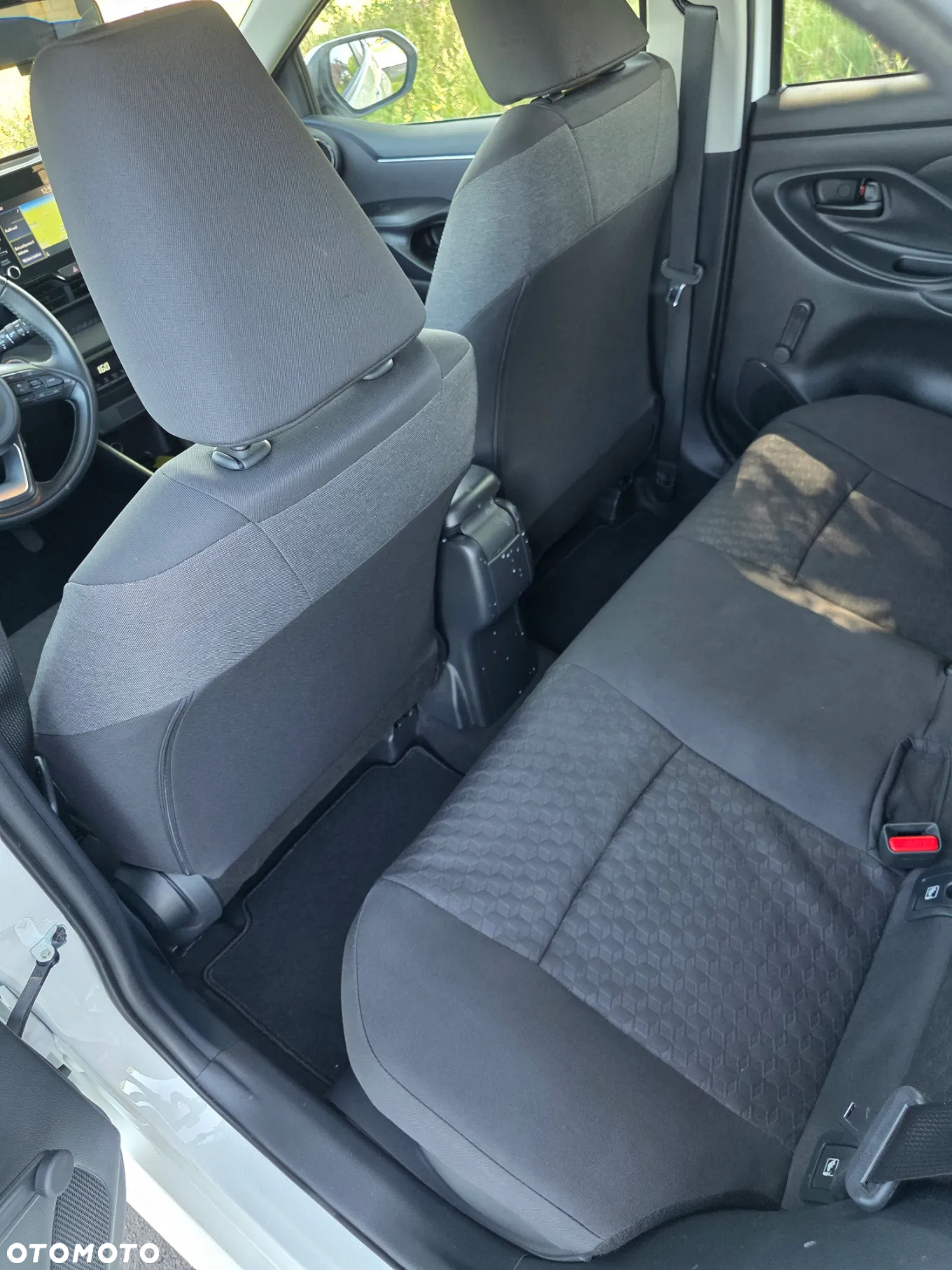 Toyota Yaris Hybrid 1.5 Style - 6