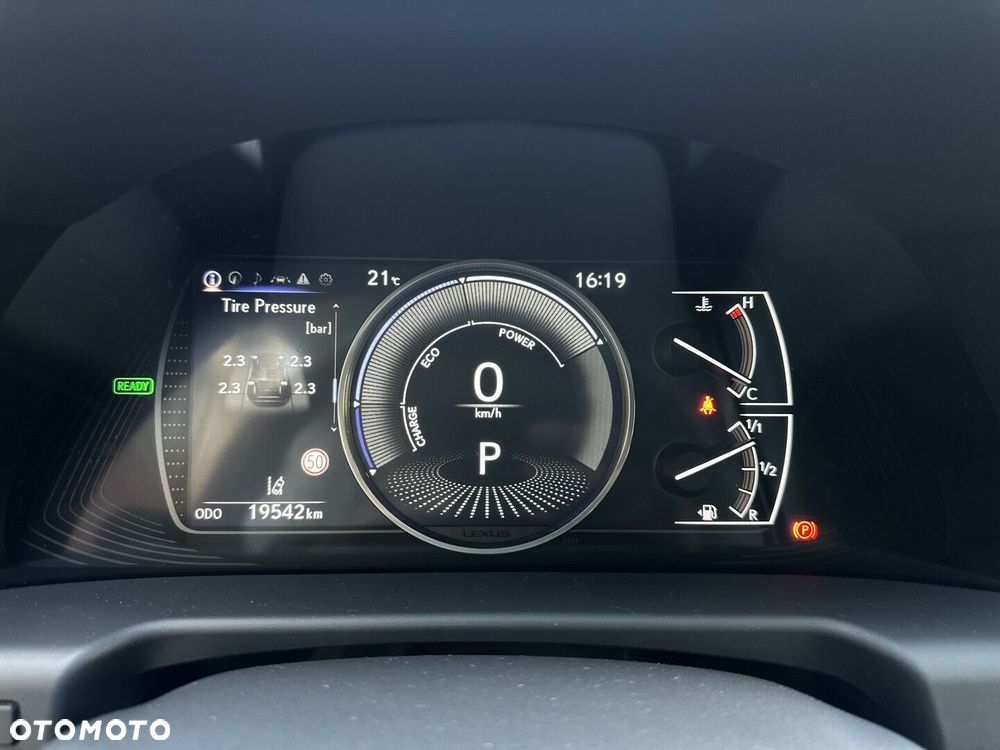 Lexus ES 300h Prestige - 11