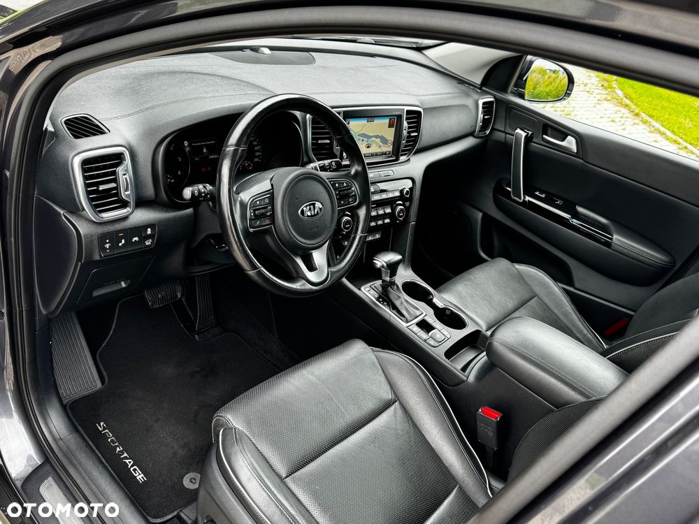 Kia Sportage 2,0 CRDI AWD Platinum - 24