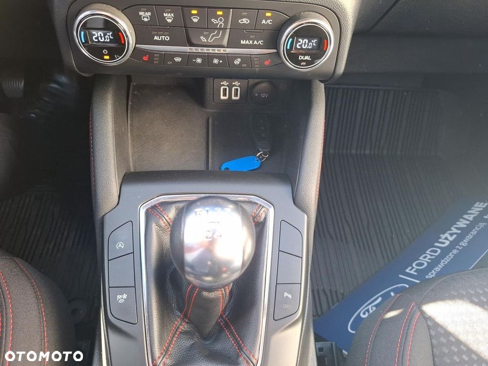 Ford Kuga - 21