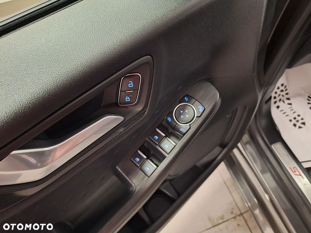 Ford Kuga 2.0 EcoBlue 4x4 ST-LINE X - 30