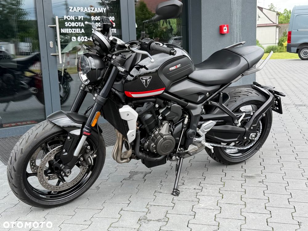Triumph Trident - 28