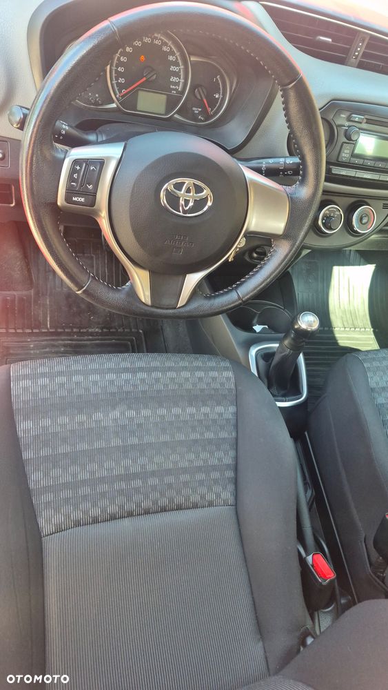 Toyota Yaris 1.0 Active - 7