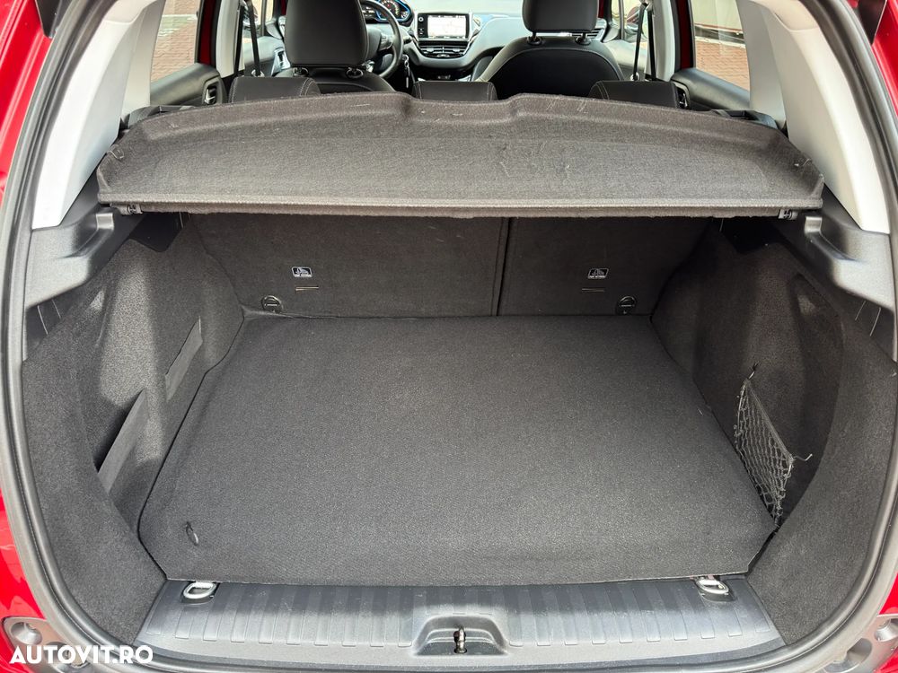 Peugeot 2008 PureTech 110 Stop&Start EAT6 Allure - 38