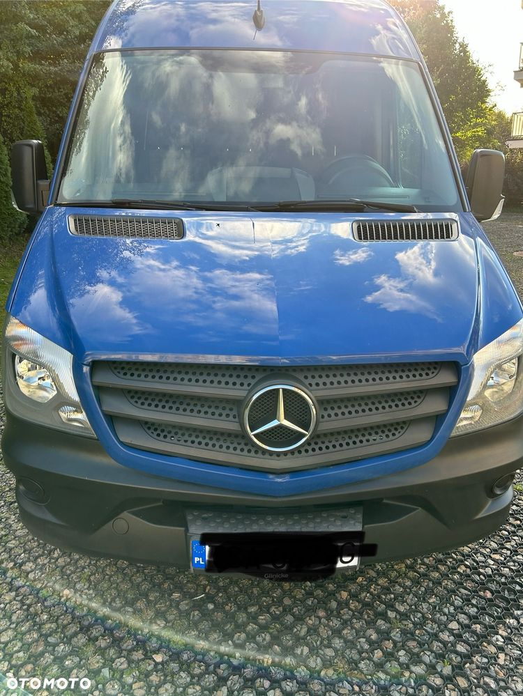 Mercedes-Benz Sprinter - 2