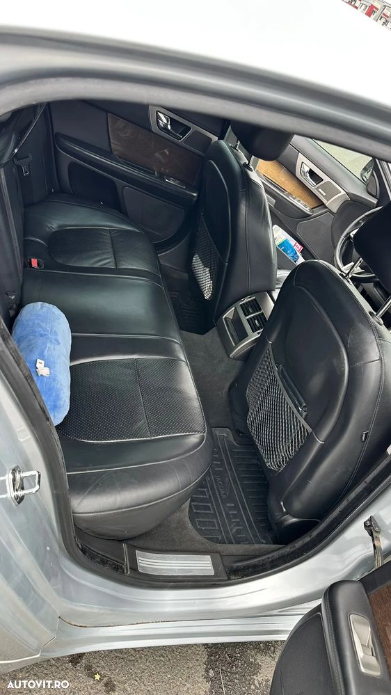Jaguar XF 3.0 V6 S Premium Luxury - 13