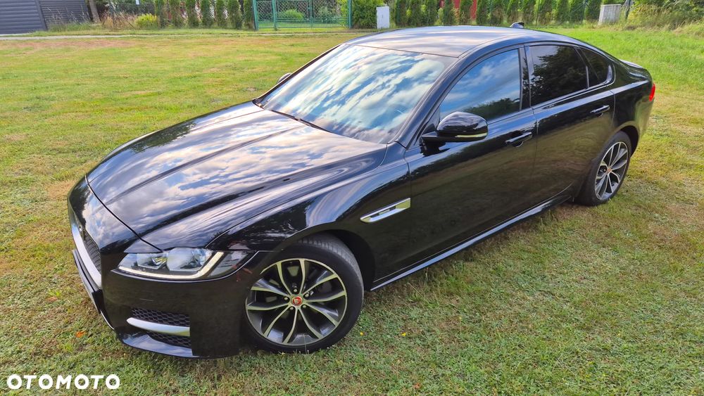 Jaguar XF 2.0 i4D R-Sport - 1