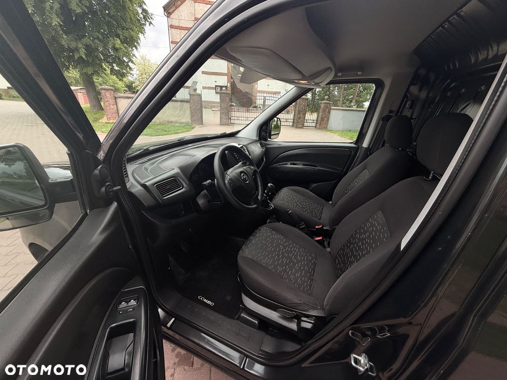 Opel Combo - 24