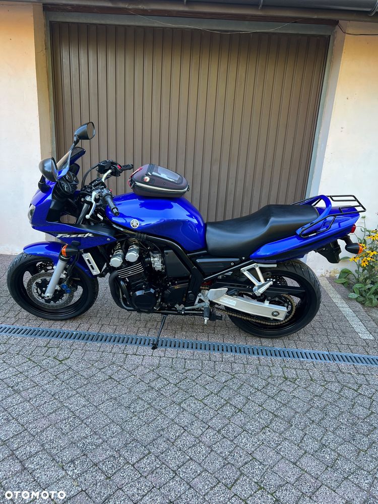 Yamaha FZS - 22