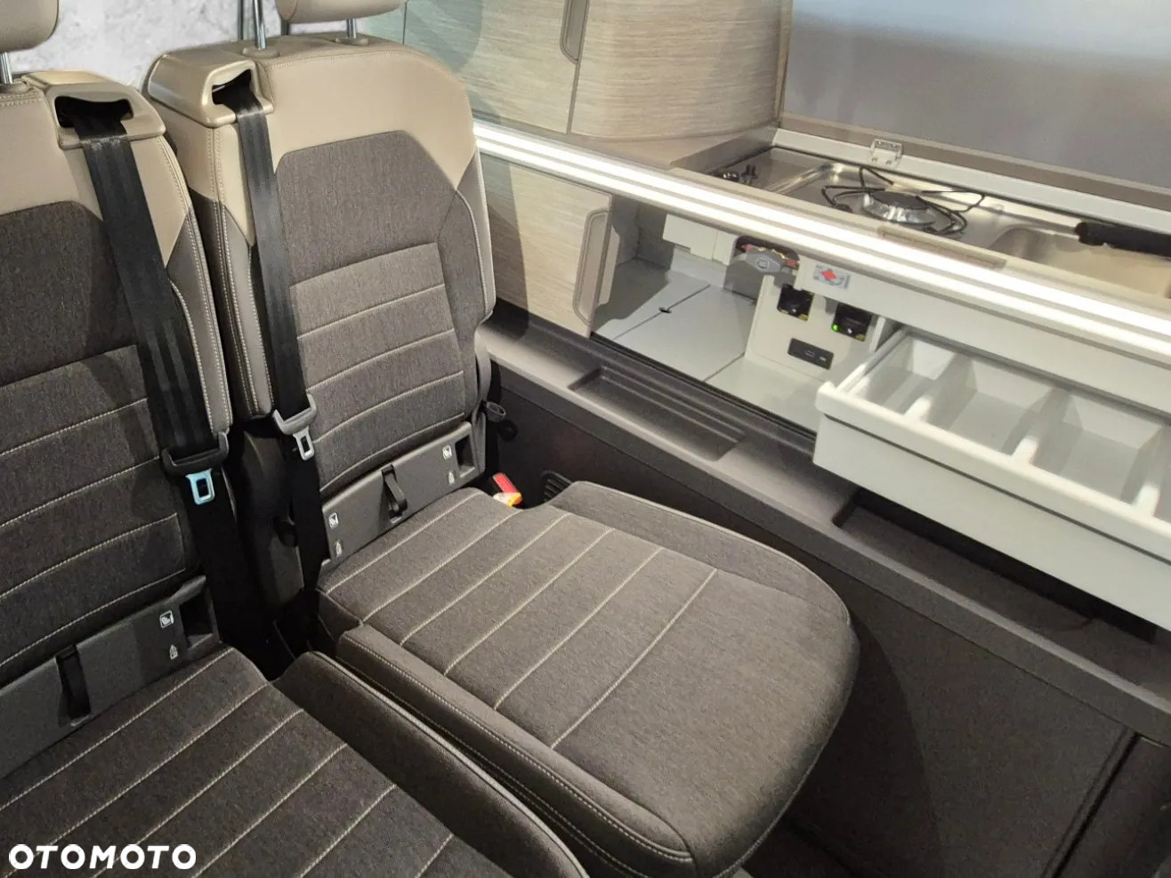 Volkswagen California - 12