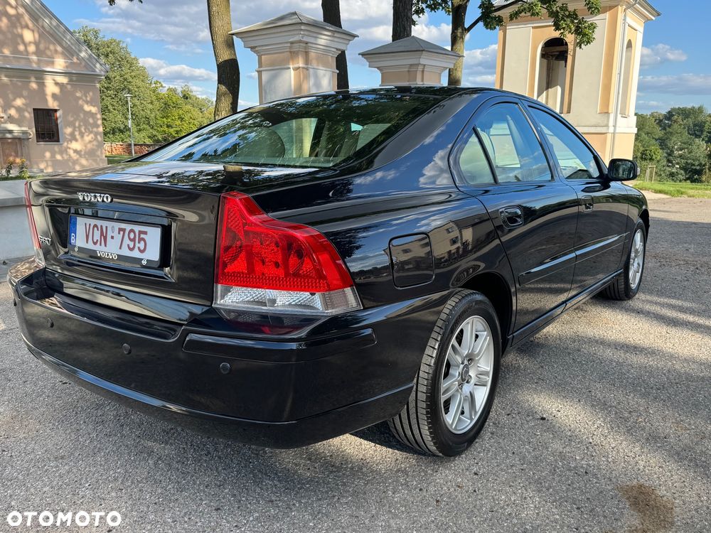 Volvo S60 2.4D Momentum - 14