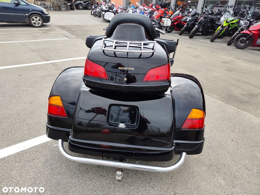 Honda GL - 16