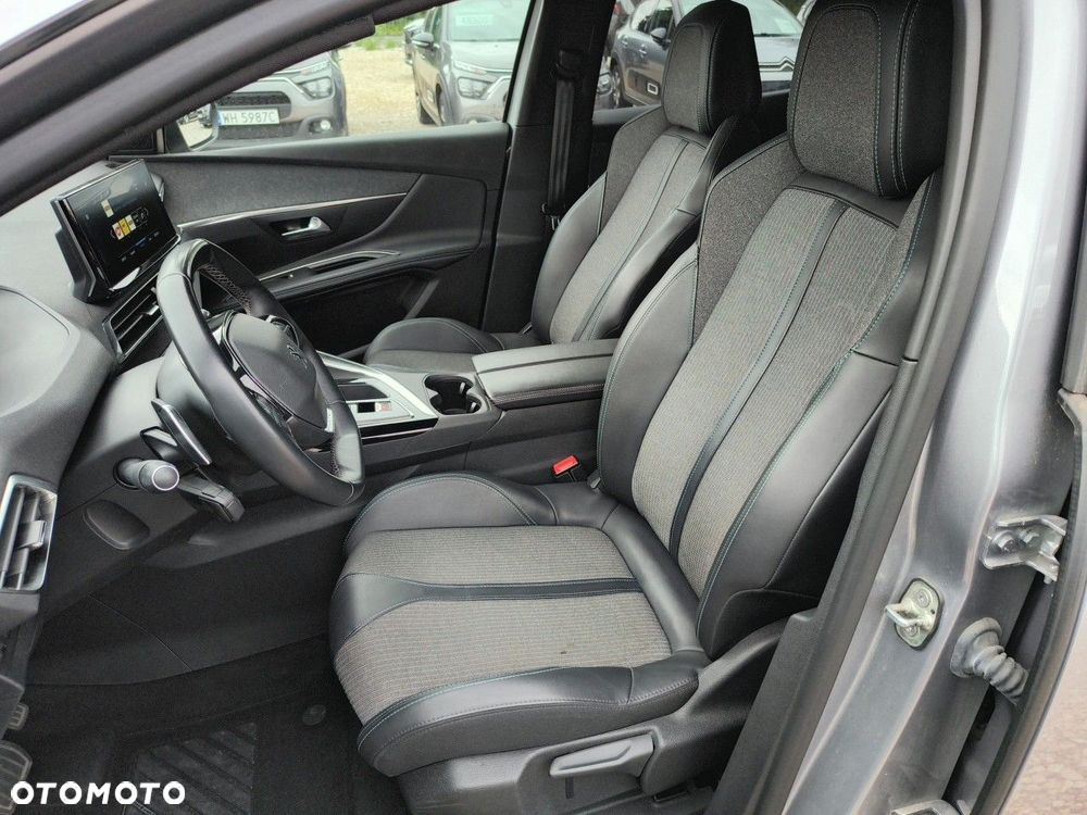 Peugeot 3008 1.2 PureTech Allure Pack S&S EAT8 - 9