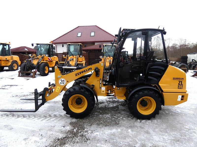 Zeppelin ZL35 ( Atlas AR380 ) 2024r / Powystawowa z Niemiec / Miniładowarka / - 1