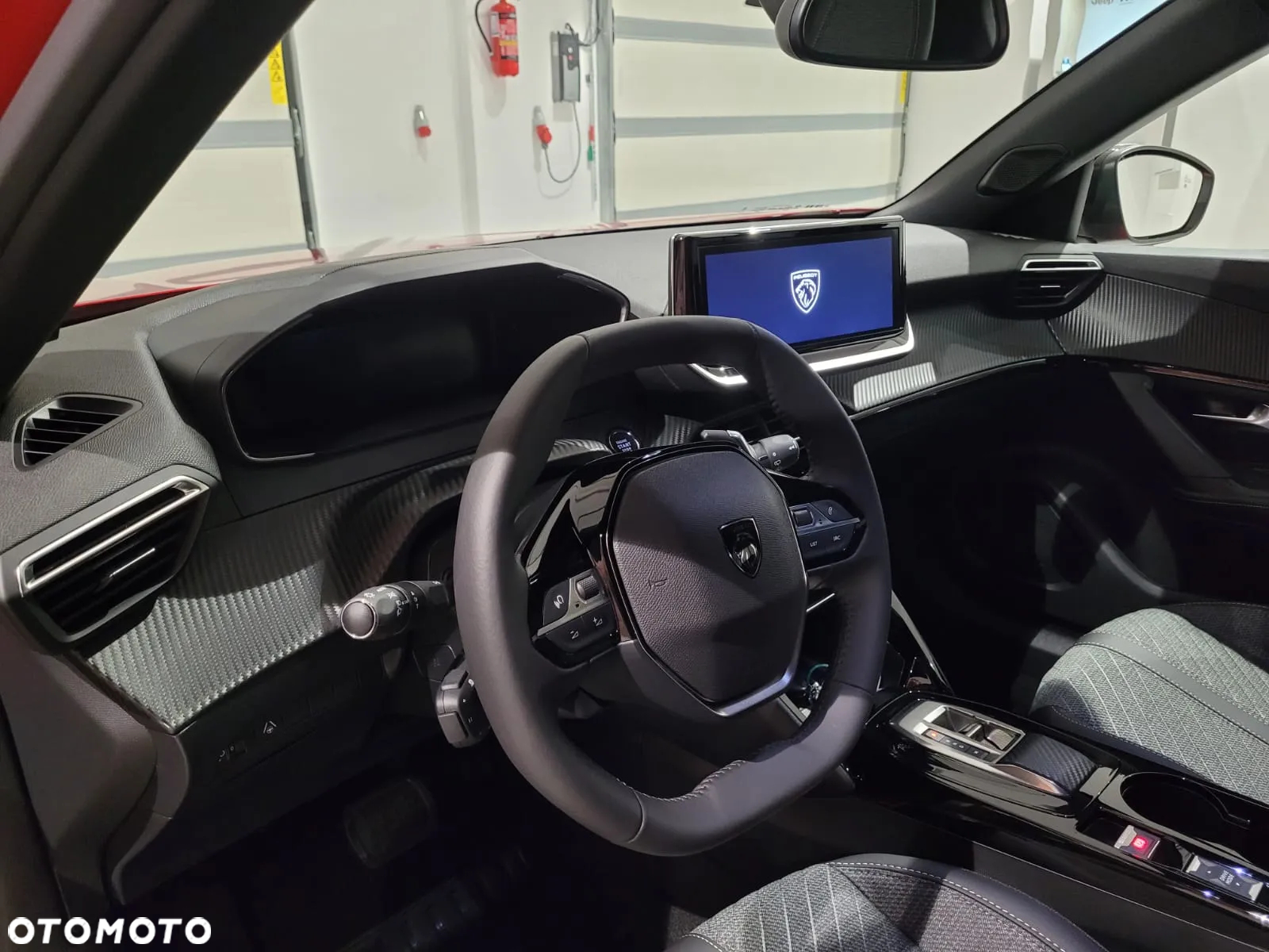 Peugeot 2008 PureTech mHEV Allure e-DCS6 - 8