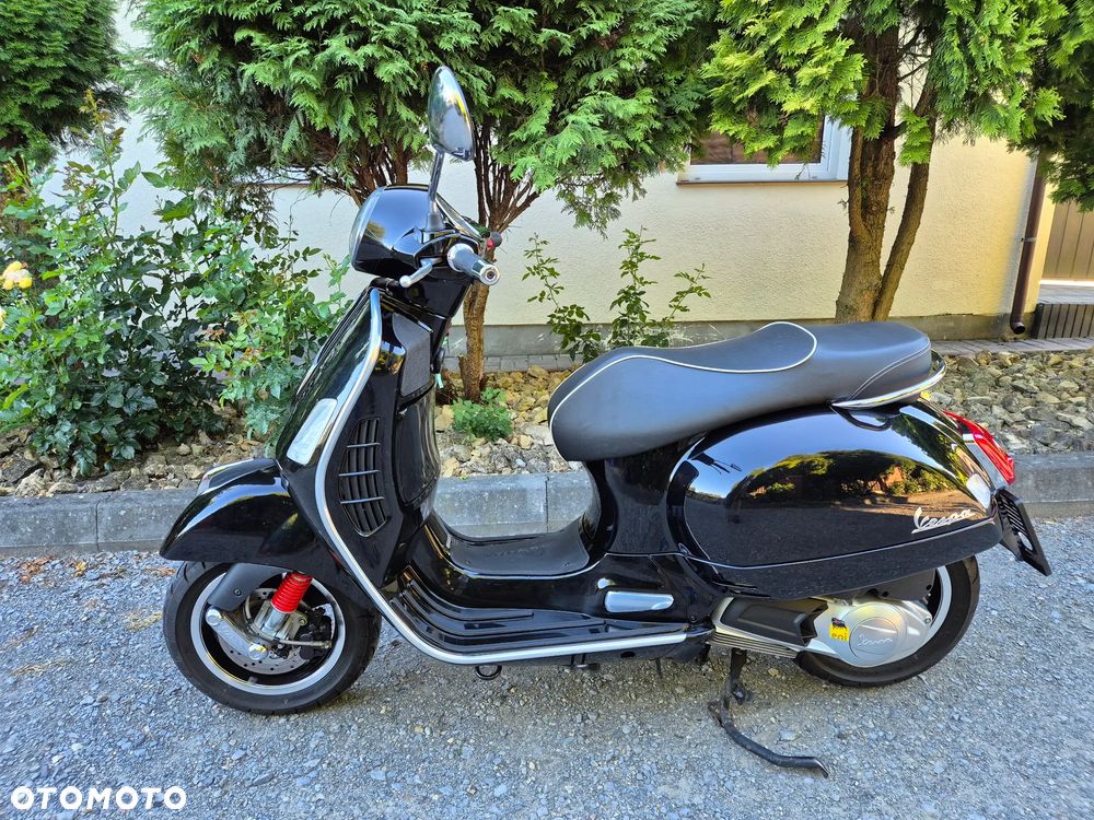 Vespa GTS - 1