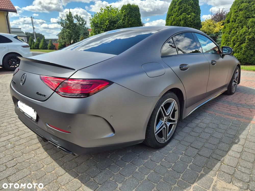 Mercedes-Benz CLS 300 d 4-Matic AMG - 11