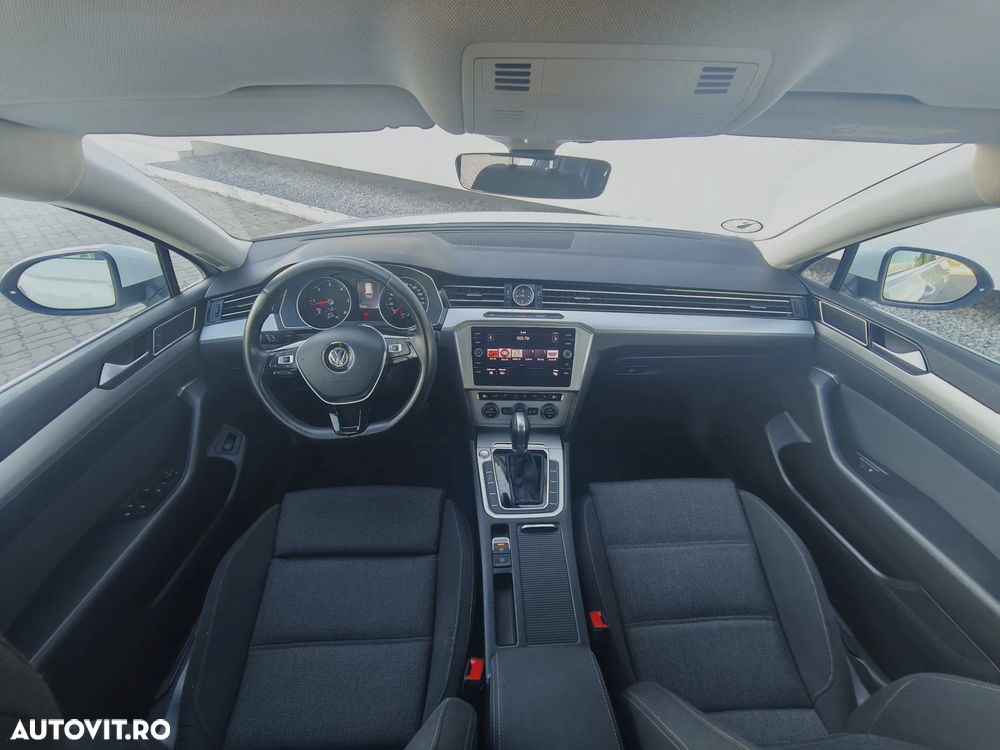 Volkswagen Passat 2.0 TDI SCR DSG Comfortline - 6