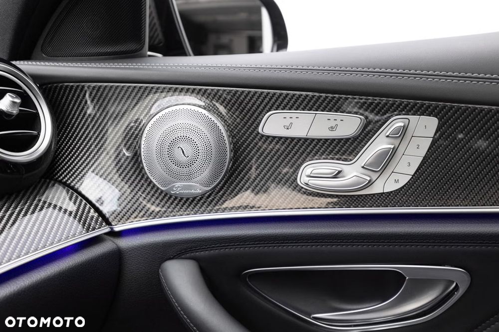 Mercedes-Benz Klasa E 43 AMG 4-Matic - 38